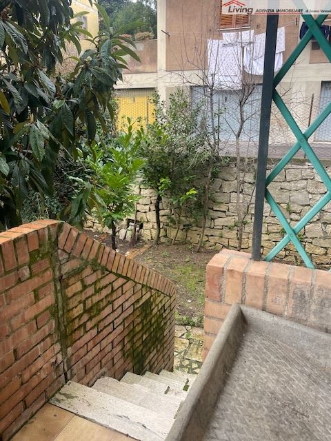 APPARTAMENTO CON GIARDINO